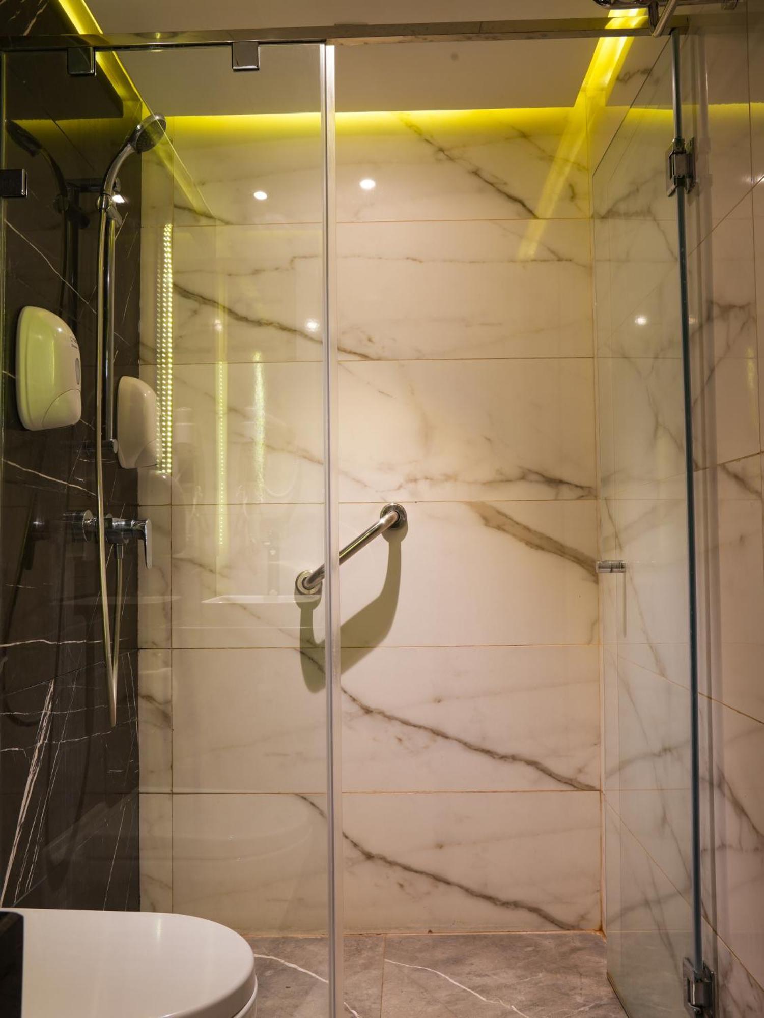 First Suites Hotel Rabat Luaran gambar